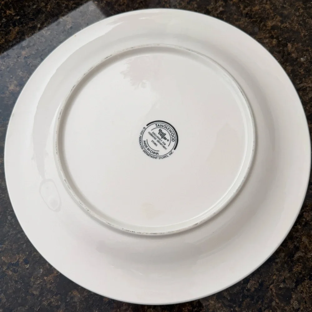 Tanglewood by THE CELLAR Round Platter